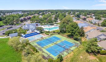 180 Sylvan Lake Blvd, Bayville, NJ 08721