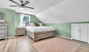 728 NEPTUNE Ave, Beachwood, NJ 08722