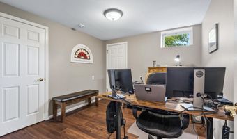 5715 DOUBS Rd, Adamstown, MD 21710
