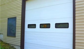 11 Buckeye Brook Rd, Charlestown, RI 02813