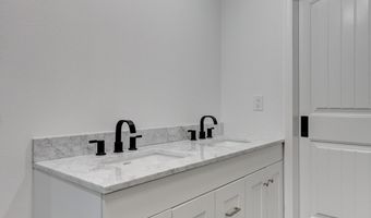 112 Orchard St, Alba, MO 64830