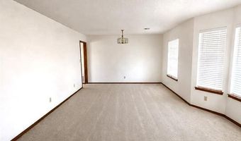 808 Cambridge Dr, Altus, OK 73521