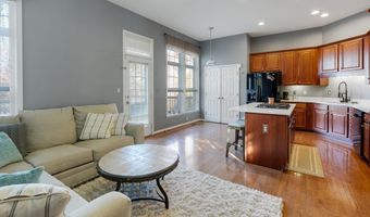 41863 CINNABAR Sq, Aldie, VA 20105