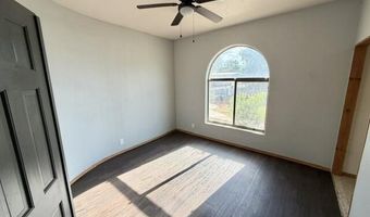 1770 Betts Ln, Bosque Farms, NM 87068