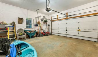 86 Avery Hill Rd, Alton, NH 03810