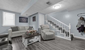 19419 Dawson St, Adelphi, OH 43101