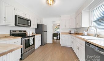 77 Dillingham Rd, Asheville, NC 28805