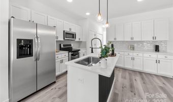 9418 Arborview Ct, Charlotte, NC 28269