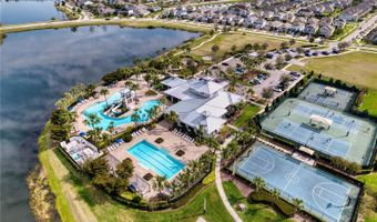 6136 VOYAGERS Pl, Apollo Beach, FL 33572