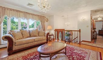 22 Fisher St, Attleboro, MA 02703