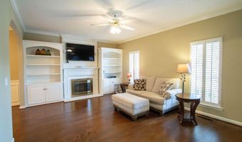 612 PARK FOREST Ln, Alabaster, AL 35007