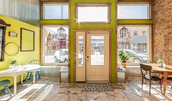 316 318 Broadway St, Abilene, KS 67410