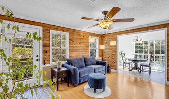 9110 Dove St, Bay St. Louis, MS 39520