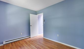 3055 Briarwood Dr, Tobyhanna, PA 18466
