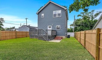 65 Bayview St, Aberdeen, NJ 07721