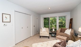 2201 Timberland Rd, Ames, IA 50014