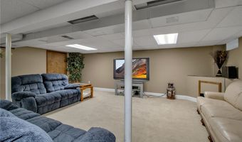 7 Shalamar Ct, Amherst, NY 14068