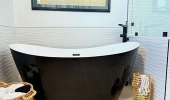 6503 Friendly Pl, Carlsbad, CA 92011