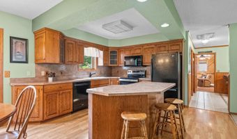 3509 W Lake Jessie Dr SE, Alexandria, MN 56308