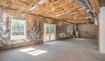 927 High Rd, Berlin, CT 06037