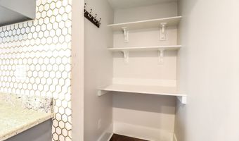 79 W Wooster St, Danbury, CT 06810