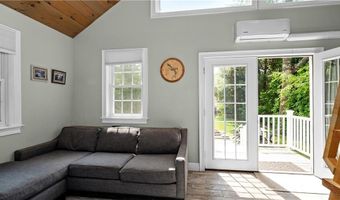 110 Vine St, Coventry, RI 02816