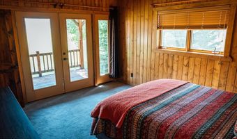 29 WHITE POINT Rd, Cora, WY 82925