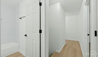 291 Cedar Creek Dr, Athens, GA 30605