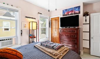 203 ALBANY Ave, Barrington, NJ 08007