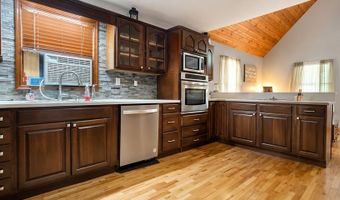180 Lake Ridge Rd, Adams, KY 41201