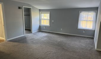 13 Fenway Rd, Branford, CT 06405