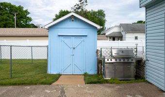 507 E 9th St, Auburn, IN 46706