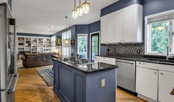152 Pino Verde Ln, Amherst, NY 14221