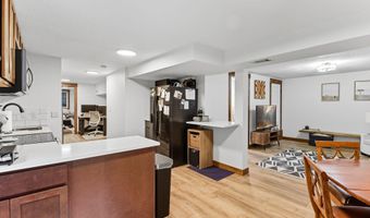 1315 Iowa Cir, Ames, IA 50014