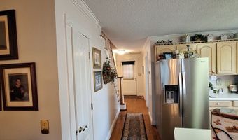 250 Weatherly Dr, Baxley, GA 31513