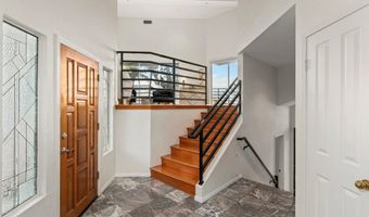 10164 Vivera Dr, La Mesa, CA 91941