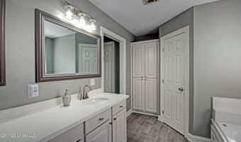 146 Blackstone Cir, Brandon, MS 39047