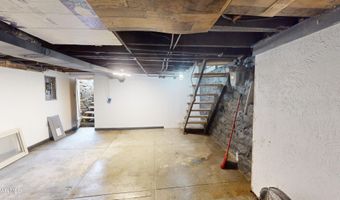 705 2nd Ave, Altoona, PA 16602