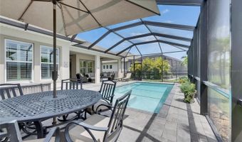 7420 PARADISO Dr, Apollo Beach, FL 33572