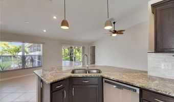 318 LOOKOUT Dr, Apollo Beach, FL 33572
