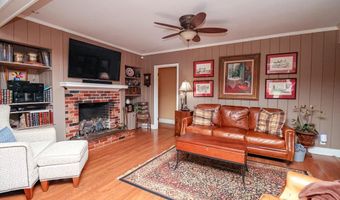 205 Valley Dr, Americus, GA 31709