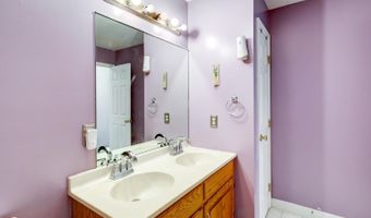 65 MICHIGAN Dr, Reading, PA 19608