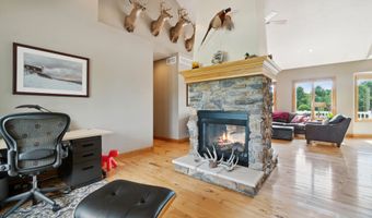 1084 38th St, Allegan, MI 49010