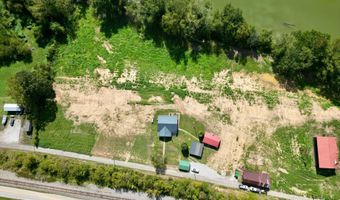 233 River Rd, Beattyville, KY 41311