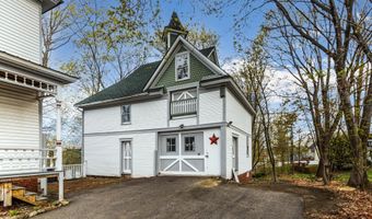 21 Winnipesaukee St, Franklin, NH 03235