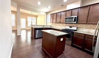 6215 Crested Moss Dr, Alpharetta, GA 30004