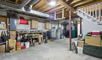 58 ORCHARD Rd, Fleetwood, PA 19522