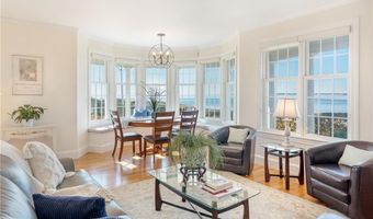 591 Ocean Ave, Newport, RI 02840