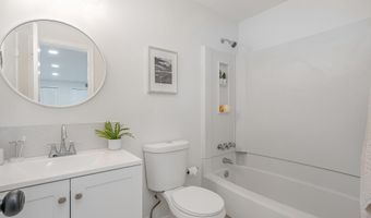 7471 TOWCHESTER Ct, Alexandria, VA 22315