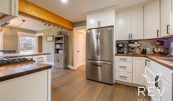 529 Circle Dr E, Cody, WY 82414